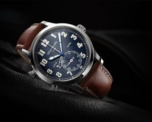 The Patek Philippe Ref. 5524G Calatrava Pilot Travel Time is a new execution of Patek Philippe’s dual-timezone complication, with a single 12-hour display for both time zones and day/night indicators on the dial.