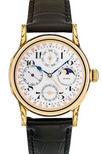 The Patek Philippe Reference 97975 was the first perpetual calendar wristwatch with a moonphase display at 3 o’clock. This is because it was based on a pocket watch movement.