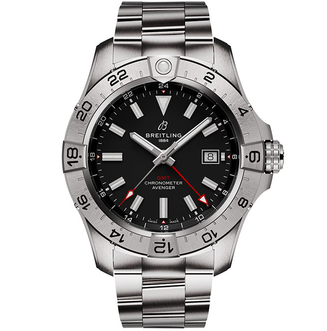 31 Breitling Avenger Automatic Gmt 44 Ref