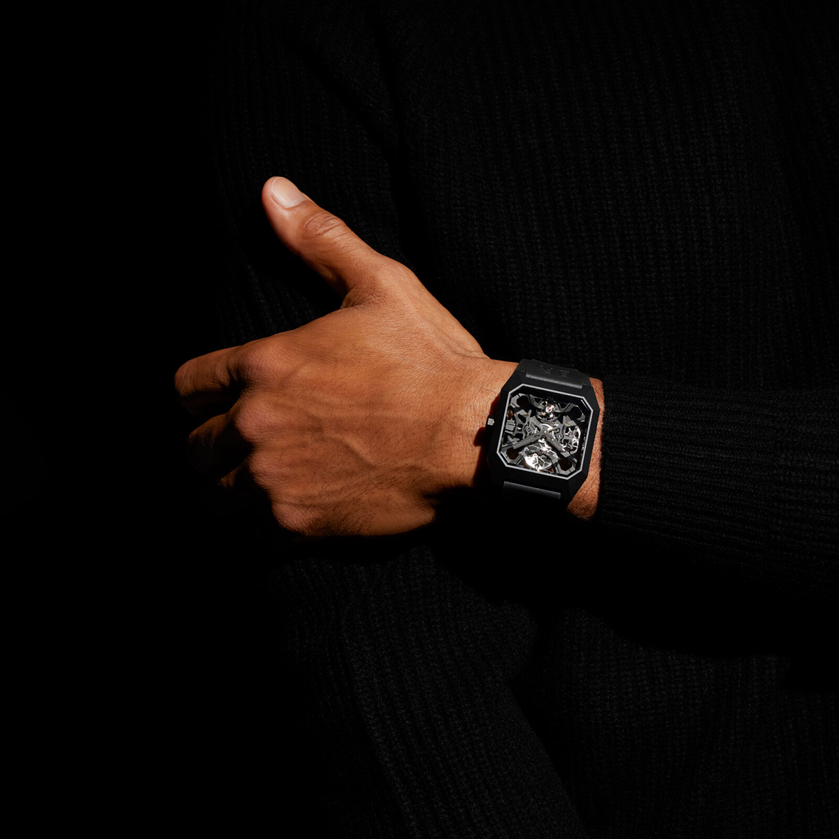 Cortina-Watch-Bell-Ross-BR-03-Cyber-Ceramic-wristshot.jpg