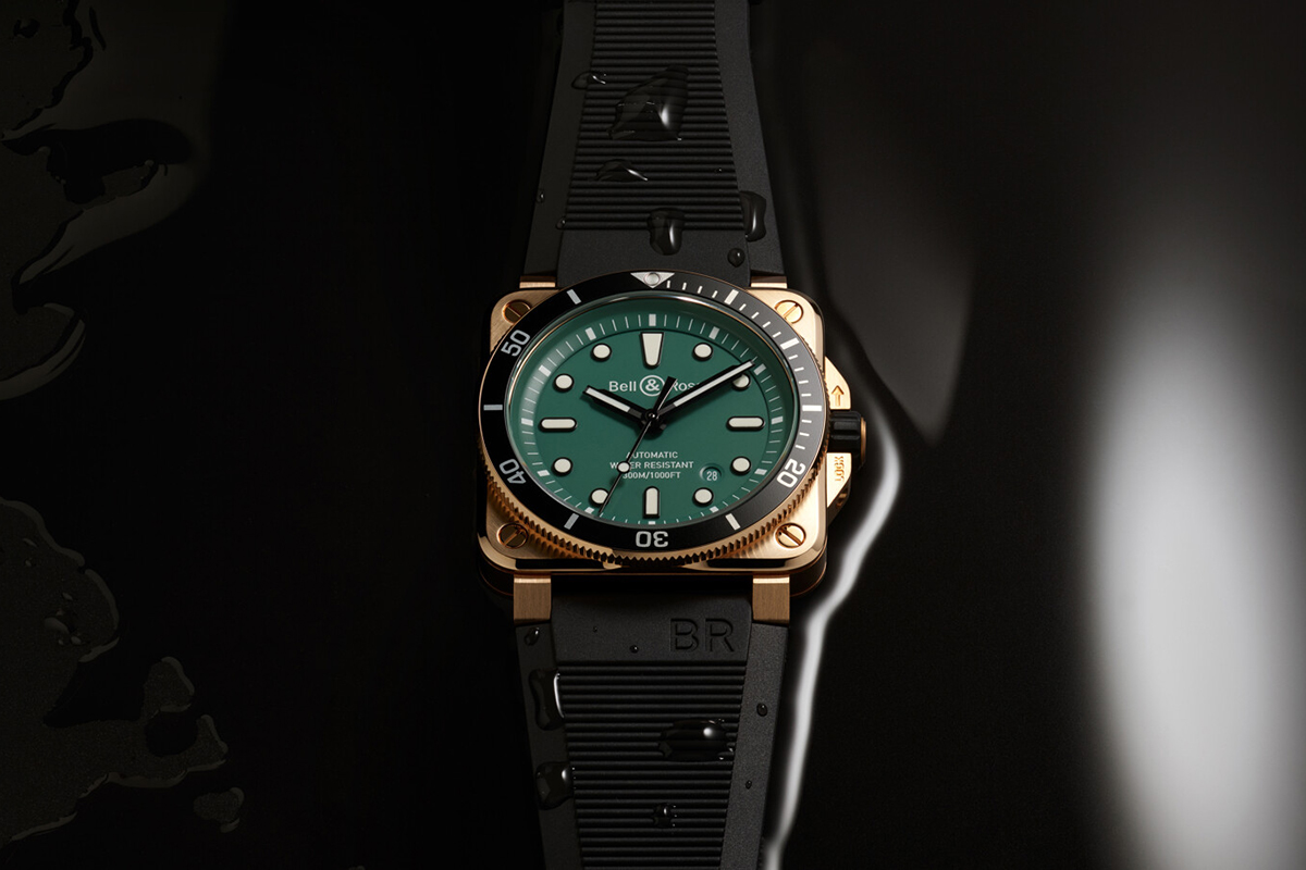Cortina-Watch-Bell-Ross-BR-03-92-Diver-Black-Green-Bronze