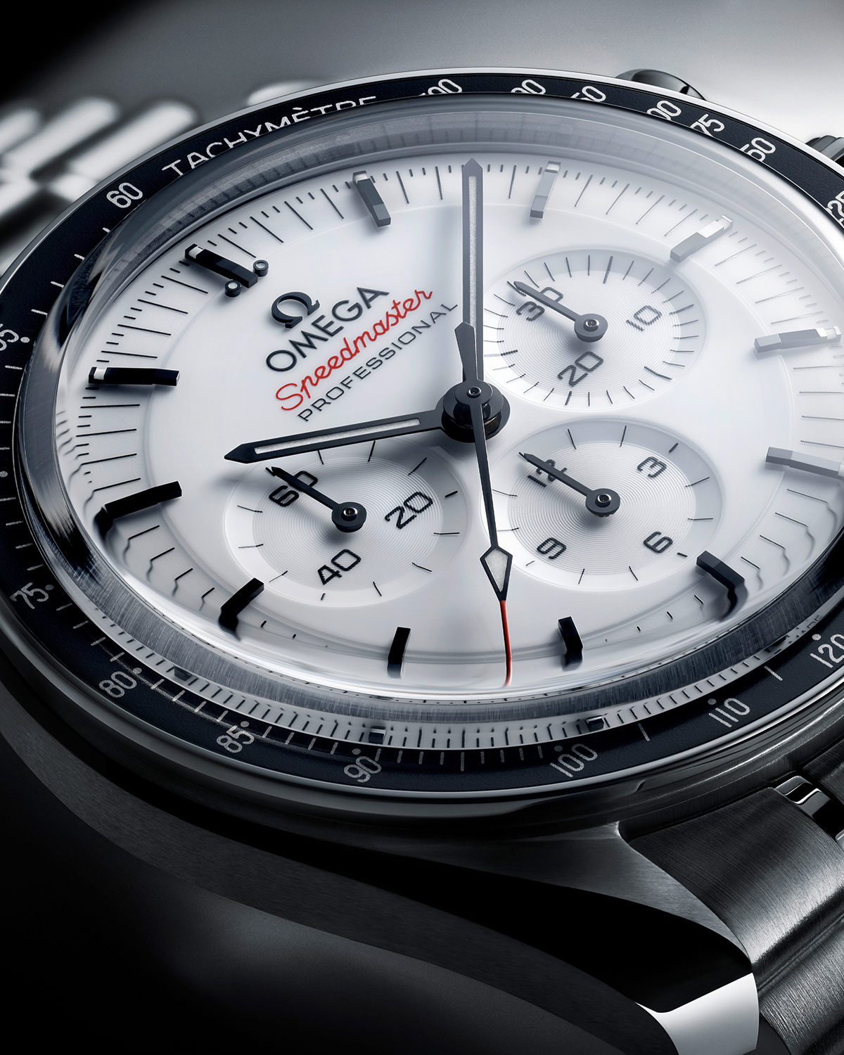 Cortina-Watch-Omega-Speedmaster-Moonwatch-310-30-42-50-04-001
