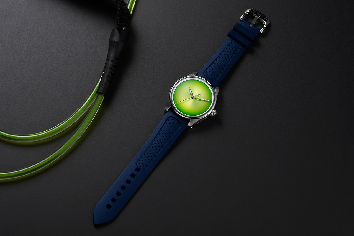 Cortina Watch H Moser Cie Pioneer Centre Seconds Concept Citrus Green Ref 3201 1204 Feature