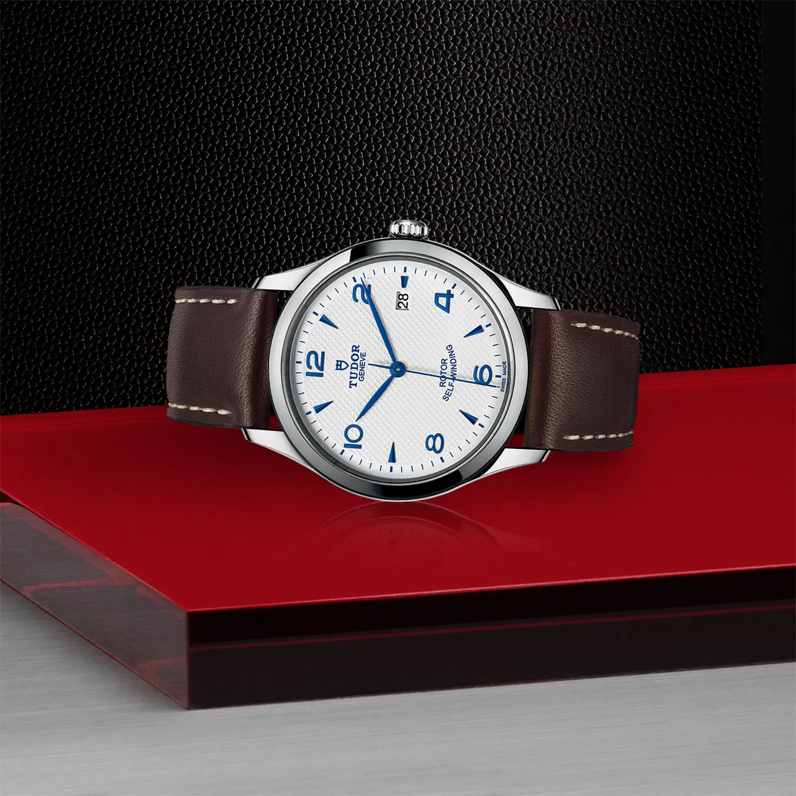 TUDOR19261926系列磨光钢表壳，直径39毫米 - M91550-0010 at Cortina Watch Malaysia