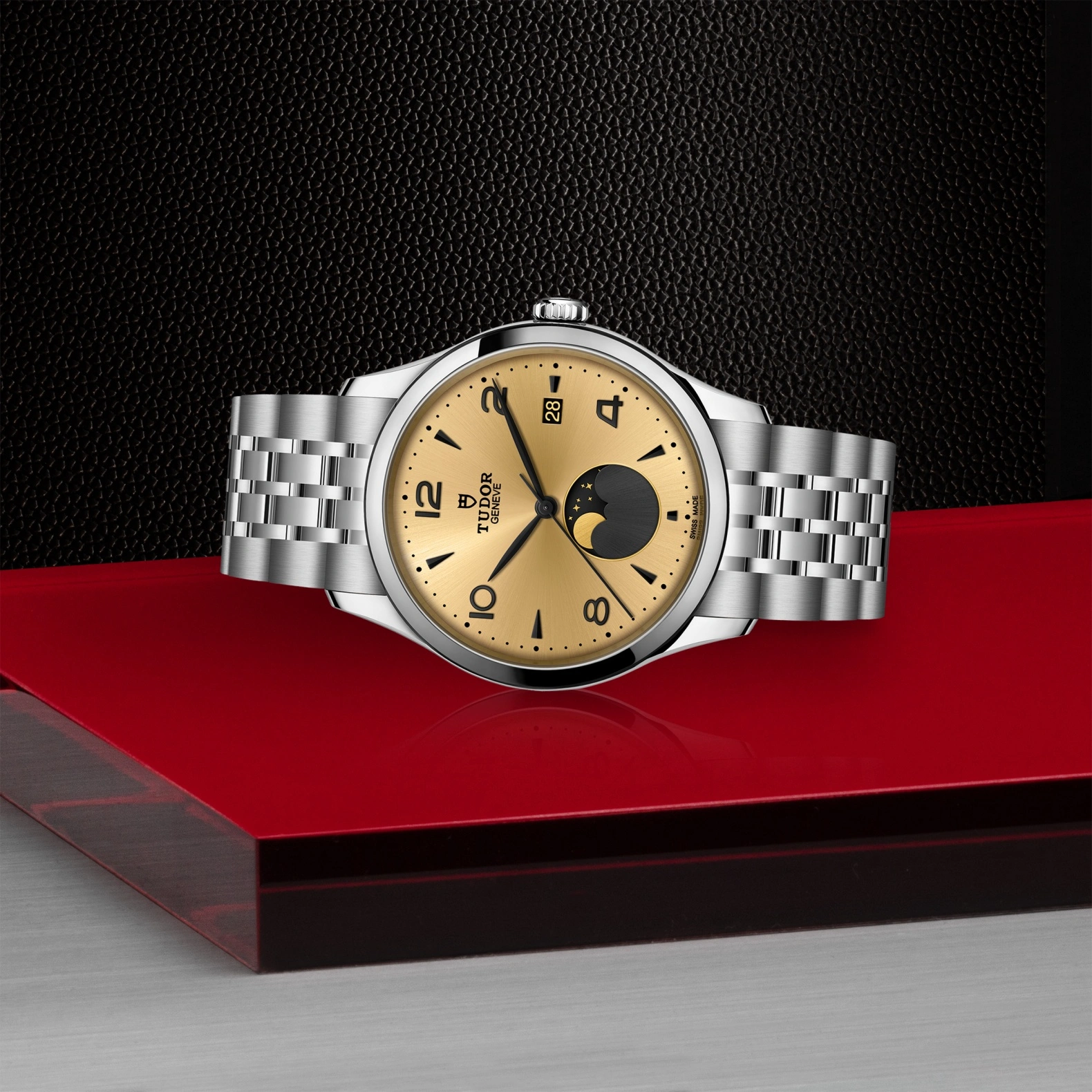 TUDOR1926 Luna192639mm steel case with polished finish - M91560-0003 at Cortina Watch Malaysia
