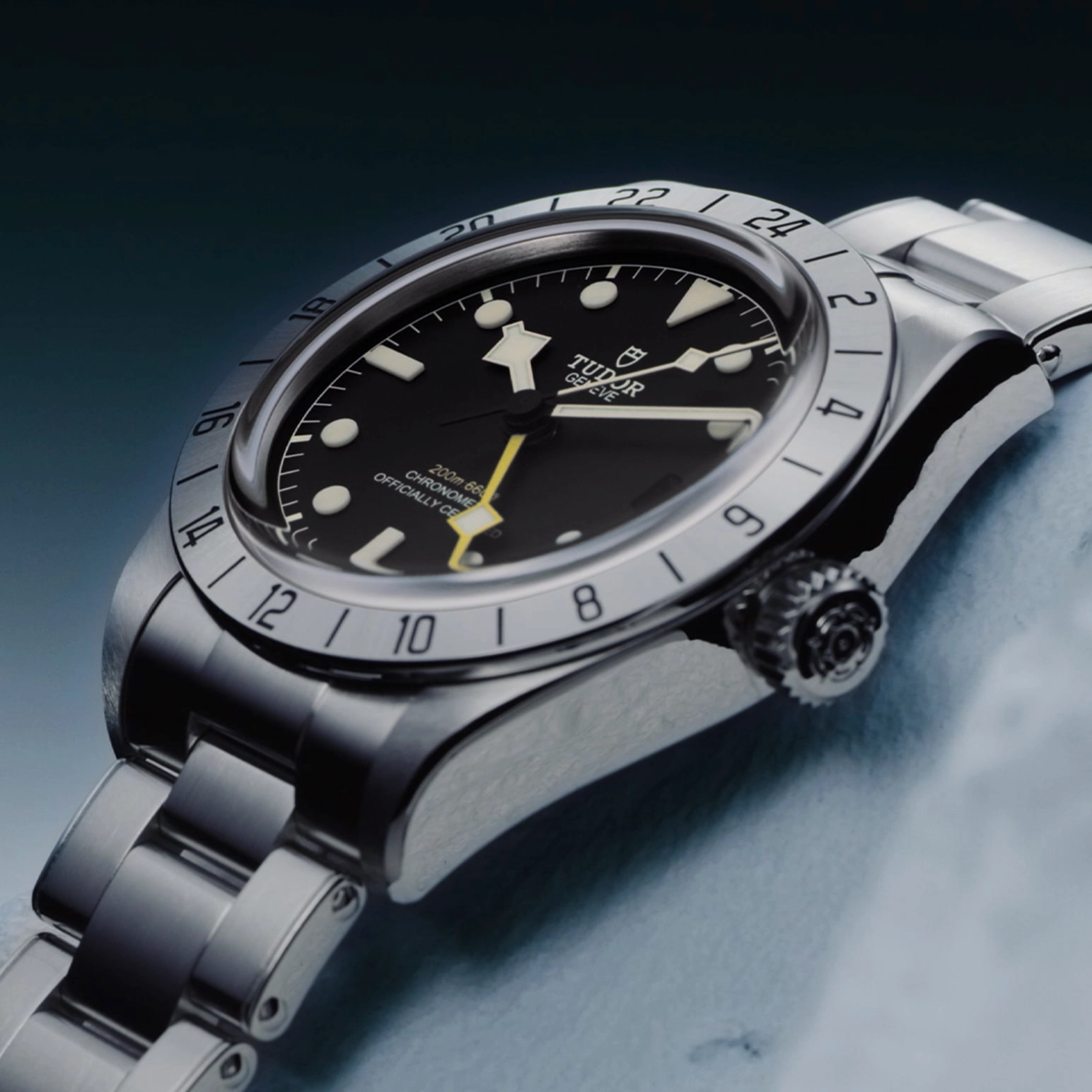TUDORBlack Bay Pro碧湾专业型磨光及磨砂钢表壳，直径39毫米 - M79470-0001 at Cortina Watch Malaysia