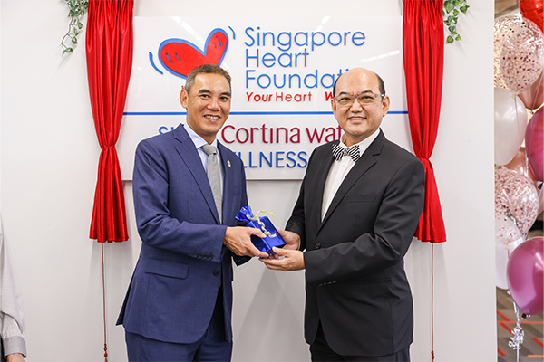 Jeremy Lim Of Cortina Watch With Dr Tan Yong Seng Vice Chairman Of Shf