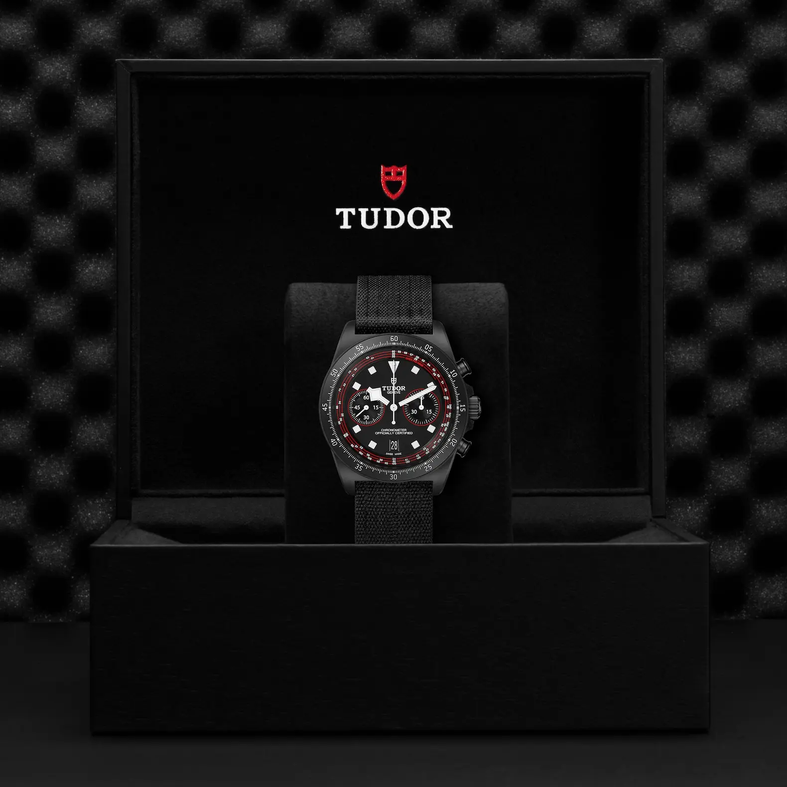 TUDORPelagos FXD ChronoPelagos FXD43mm black carbon composite case with matt finish - M25827KN-0001 at Cortina Watch Thailand