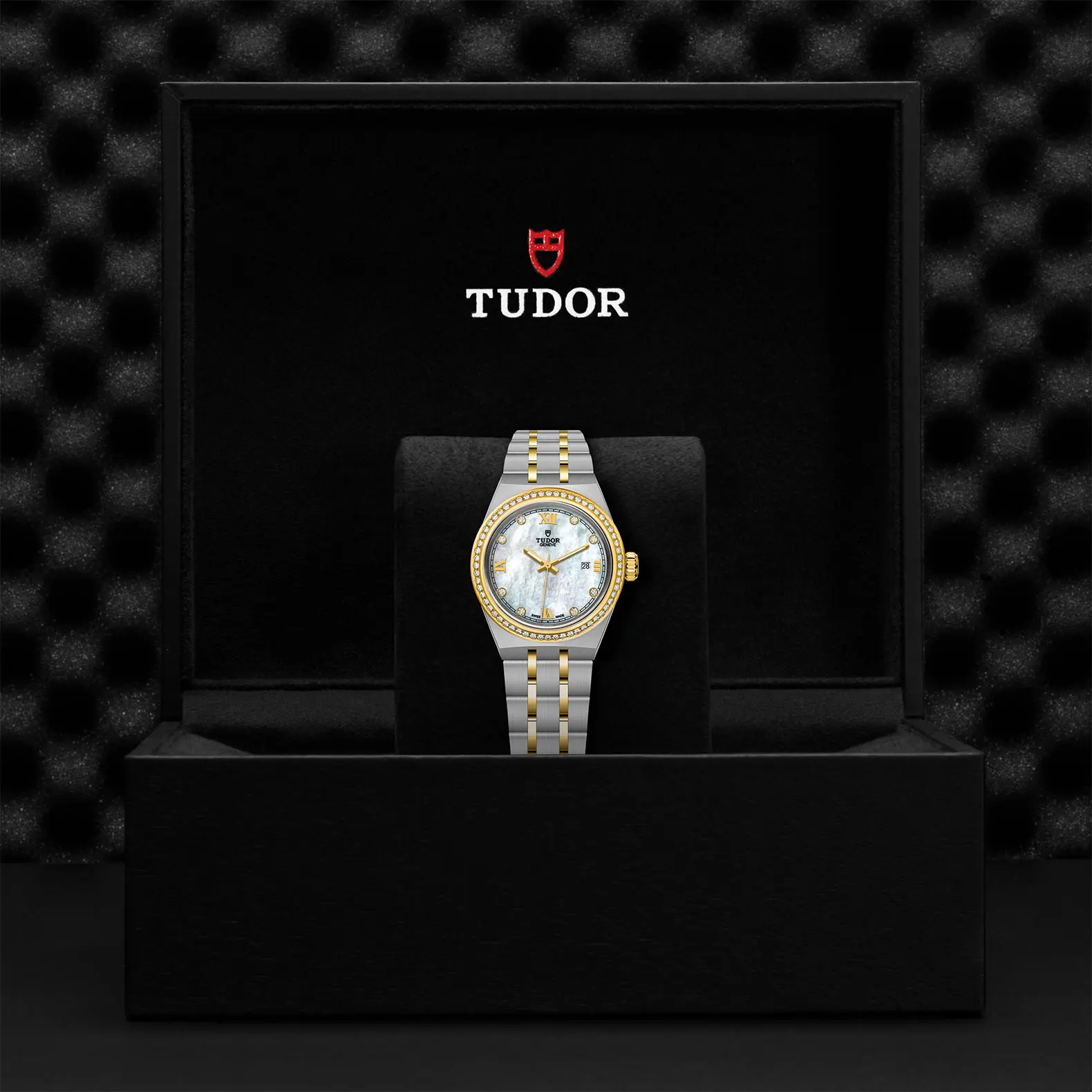 TUDORTUDOR RoyalTUDOR Royal28mm steel case with polished and satin finish - M28323-0001 at Cortina Watch Thailand