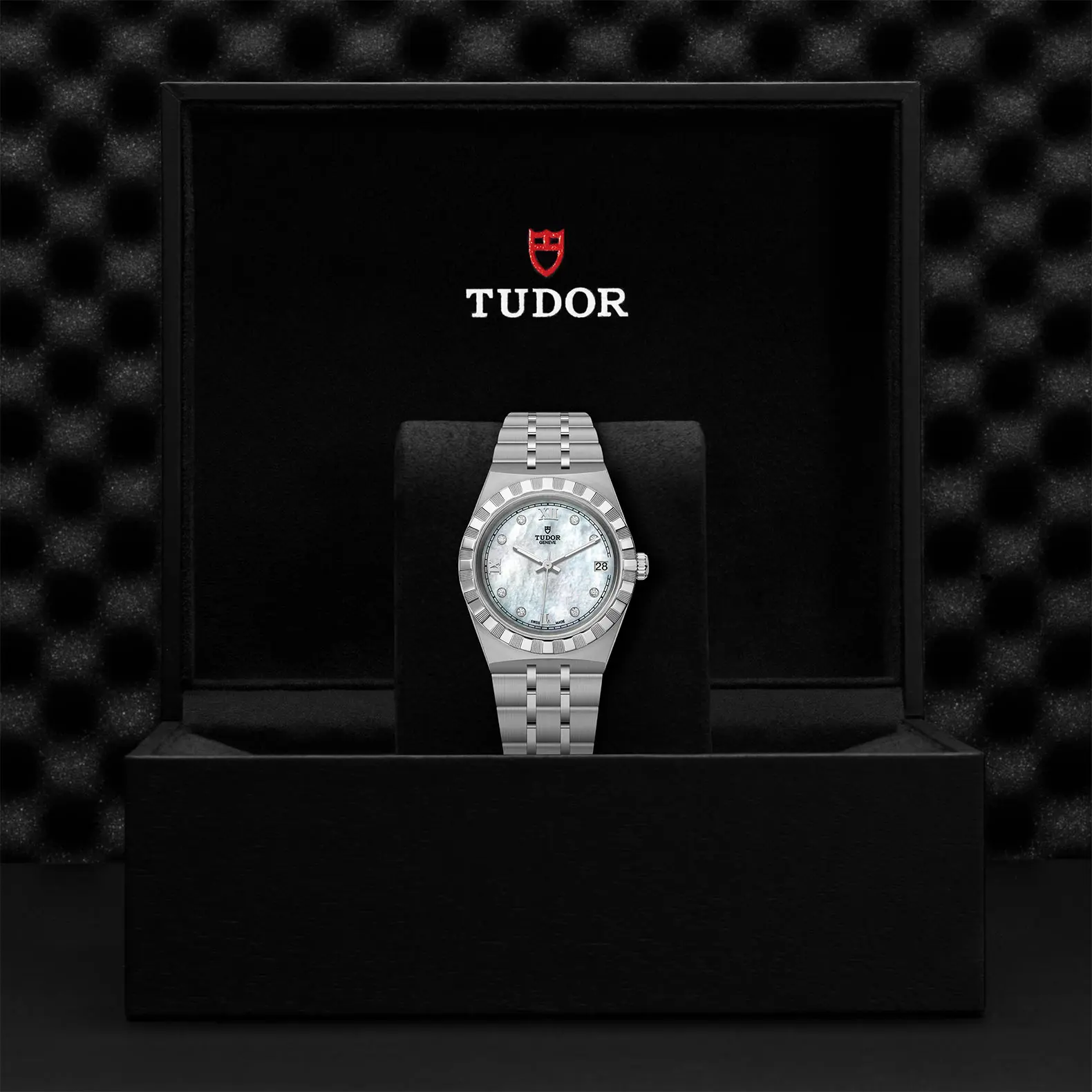 TUDORTUDOR RoyalTUDOR Royal34mm steel case with polished and satin finish - M28400-0005 at Cortina Watch Thailand