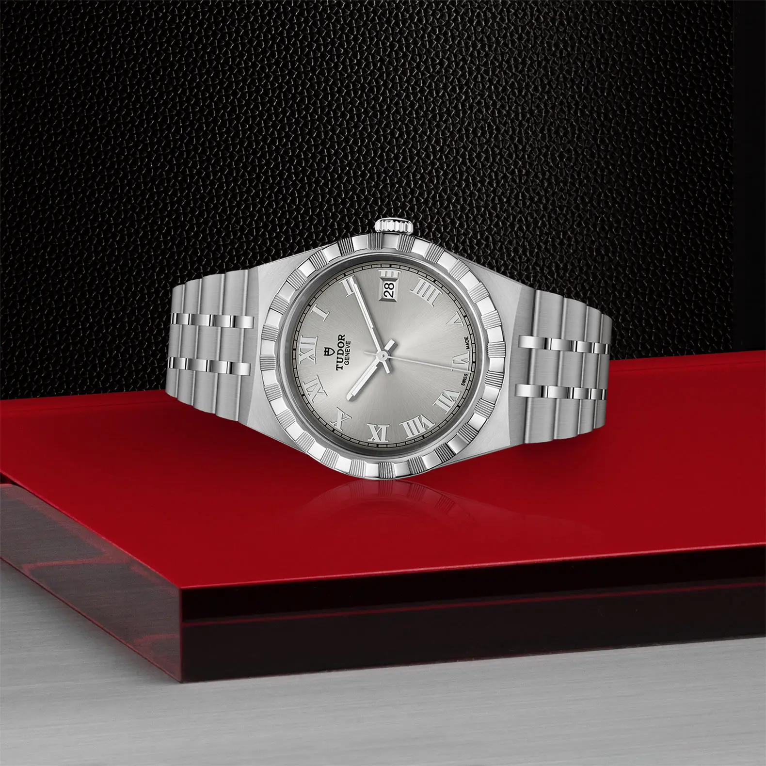 TUDORTUDOR RoyalTUDOR Royal38mm steel case with polished and satin finish - M28500-0001 at Cortina Watch Thailand