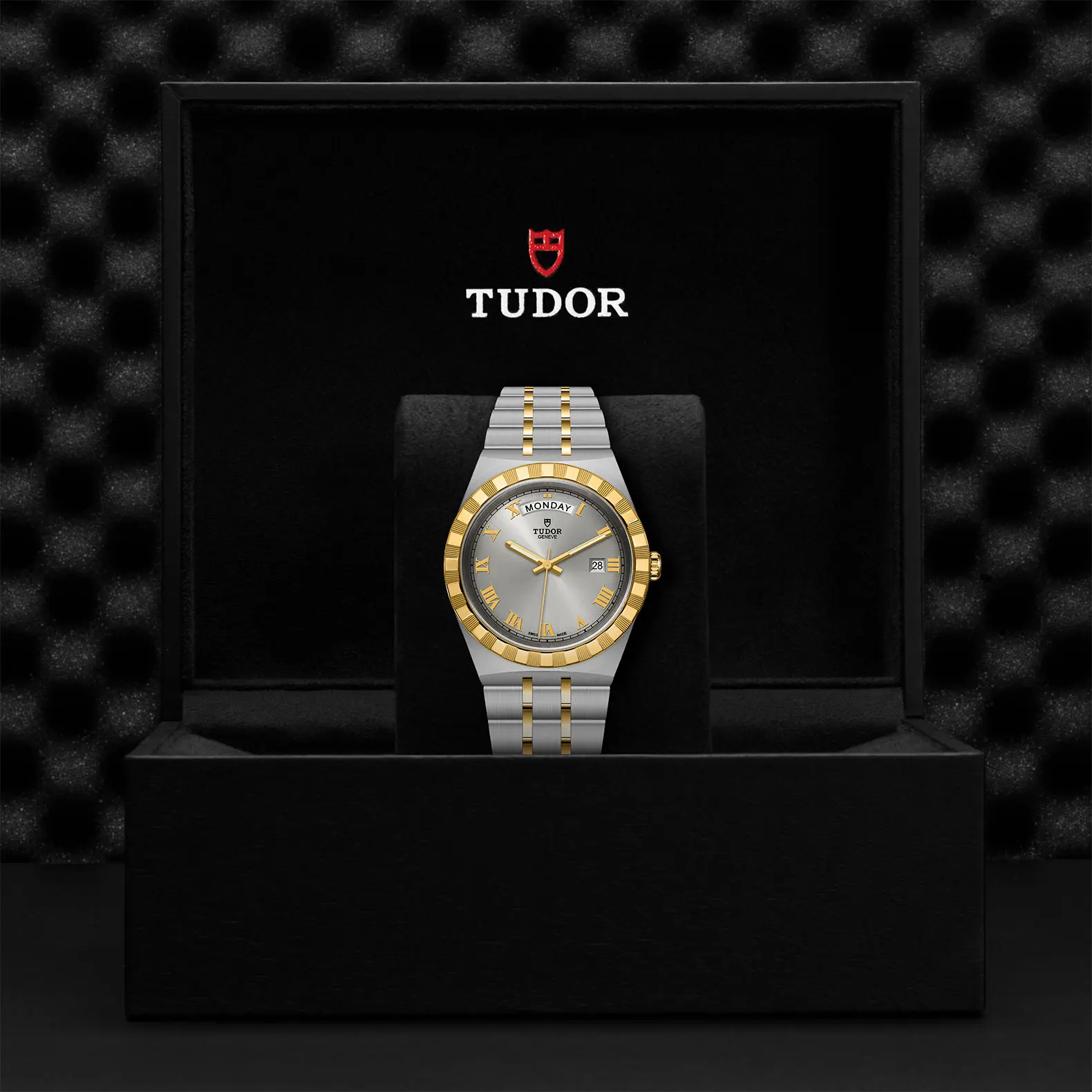 TUDORTUDOR RoyalTUDOR Royal41mm steel case with polished and satin finish - M28603-0001 at Cortina Watch Thailand
