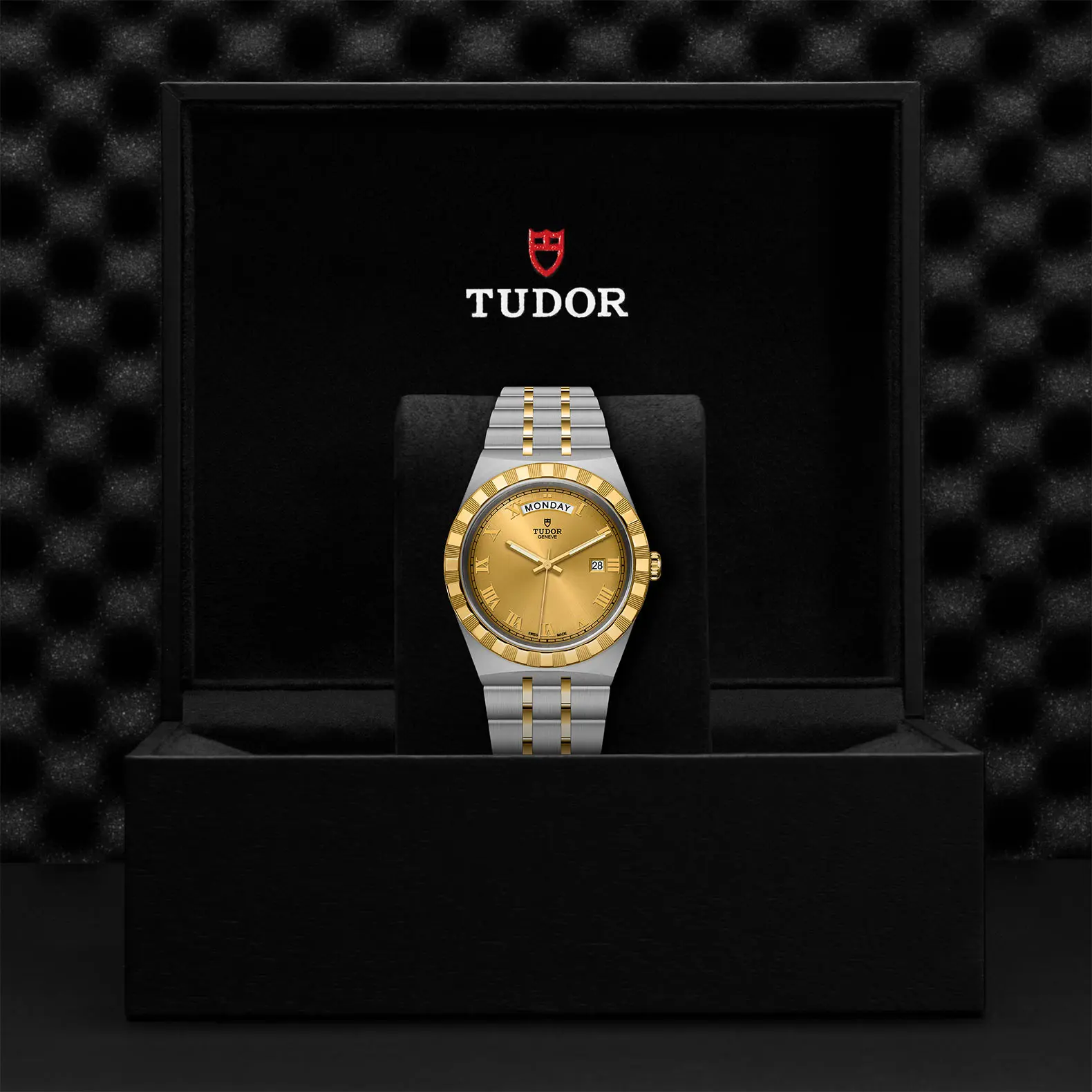 TUDORTUDOR RoyalTUDOR Royal41mm steel case with polished and satin finish - M28603-0004 at Cortina Watch Thailand