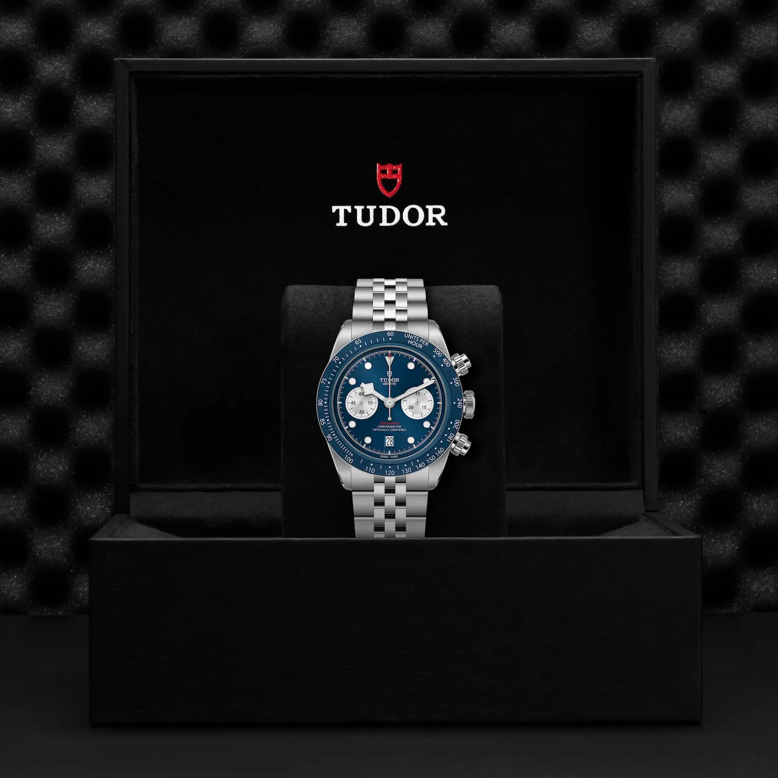 TUDORBlack Bay Chrono Blue Boutique EditionBlack Bay Chrono41mm 316L stainless steel case with polished and satin-brushed finishes - M79360B-0002 at Cortina Watch Thailand