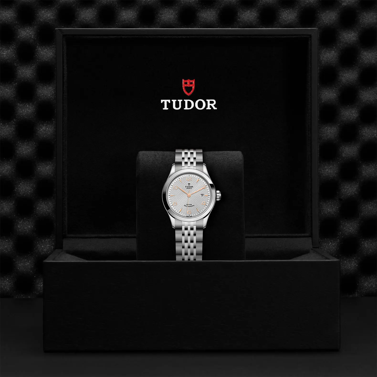 TUDOR1926192628mm steel case with polished finish - M91350-0001 at Cortina Watch Thailand