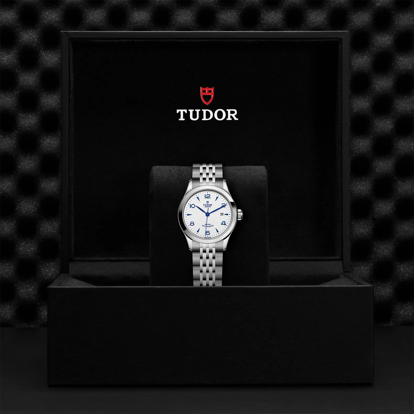 TUDOR1926192628mm steel case with polished finish - M91350-0005 at Cortina Watch Thailand