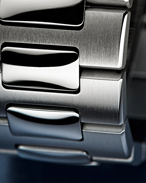 Annual Calendar Moon phases - Cortina Watch Thailand