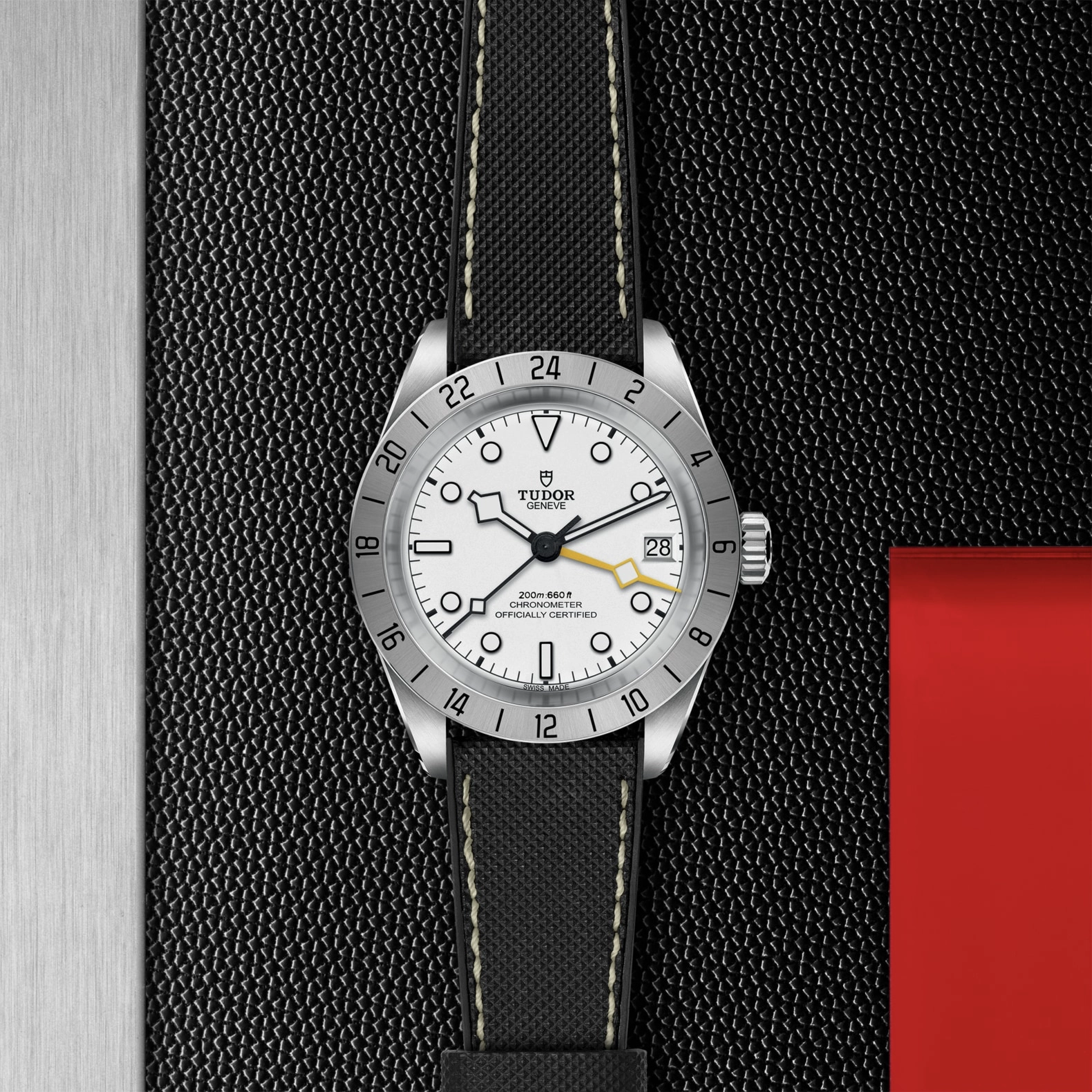 TUDORBlack Bay ProBlack Bay Pro39mm steel case with polished and satin finish - M79470-0006 at Cortina Watch Thailand
