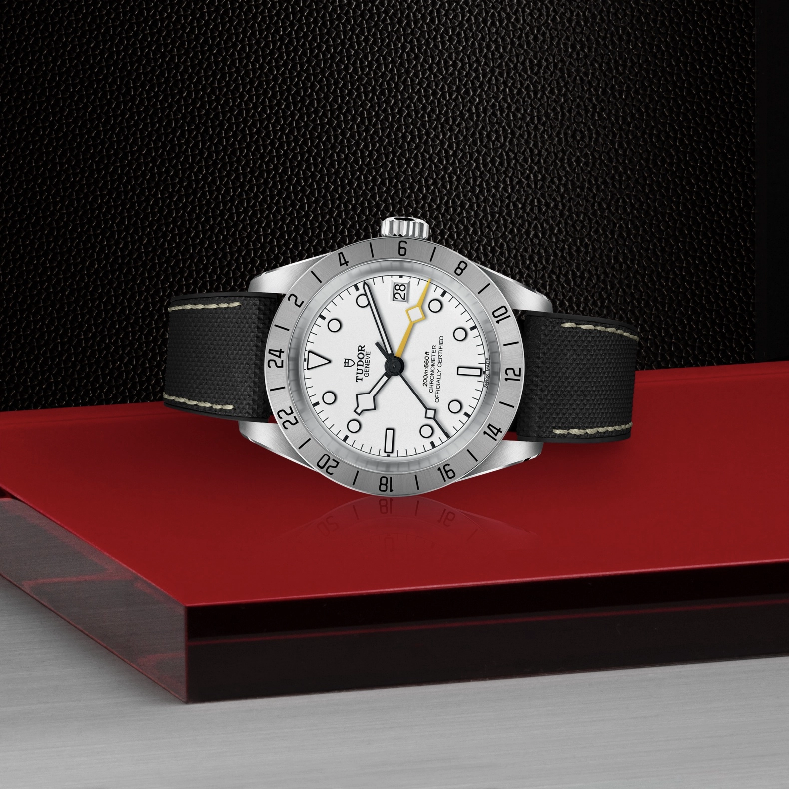 TUDORBlack Bay ProBlack Bay Pro39mm steel case with polished and satin finish - M79470-0006 at Cortina Watch Thailand