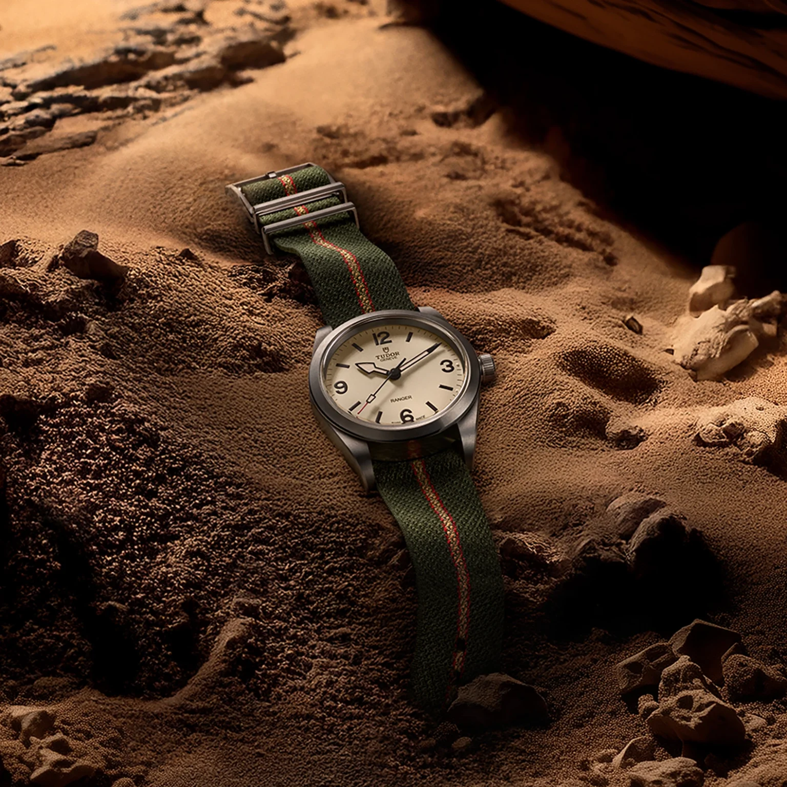 TUDORRangerRanger39mm steel case, satin finish - M79950-0011 at Cortina Watch Thailand