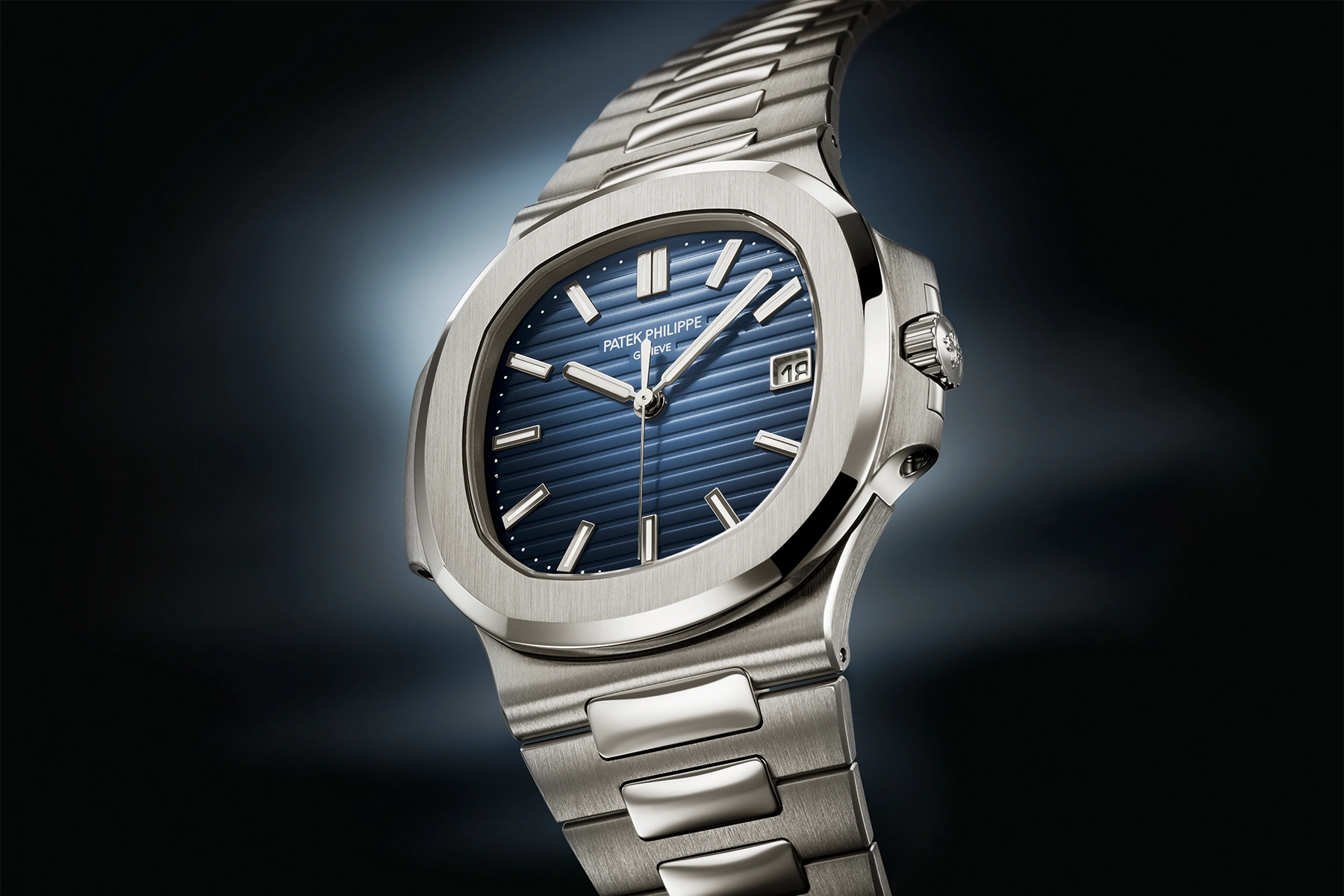 How Patek Philippe’s Nautilus Became the World’s Most Coveted Luxury Sportswatch - Cortina Watch Thailand