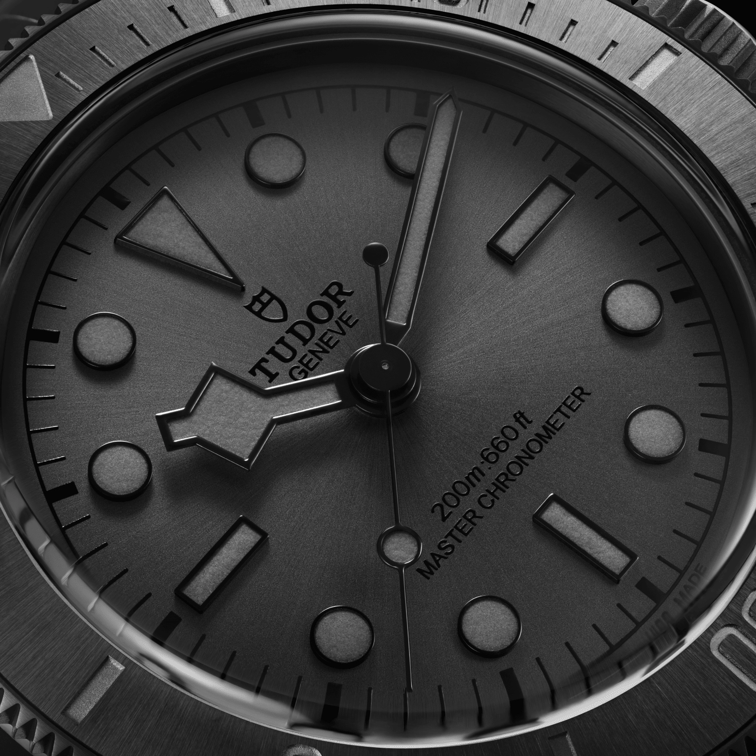 TUDORBlack Bay CeramicBlack Bay41mm matt black ceramic case with micro-blasted finish - M7941A1ACNU-0001 at Cortina Watch Thailand