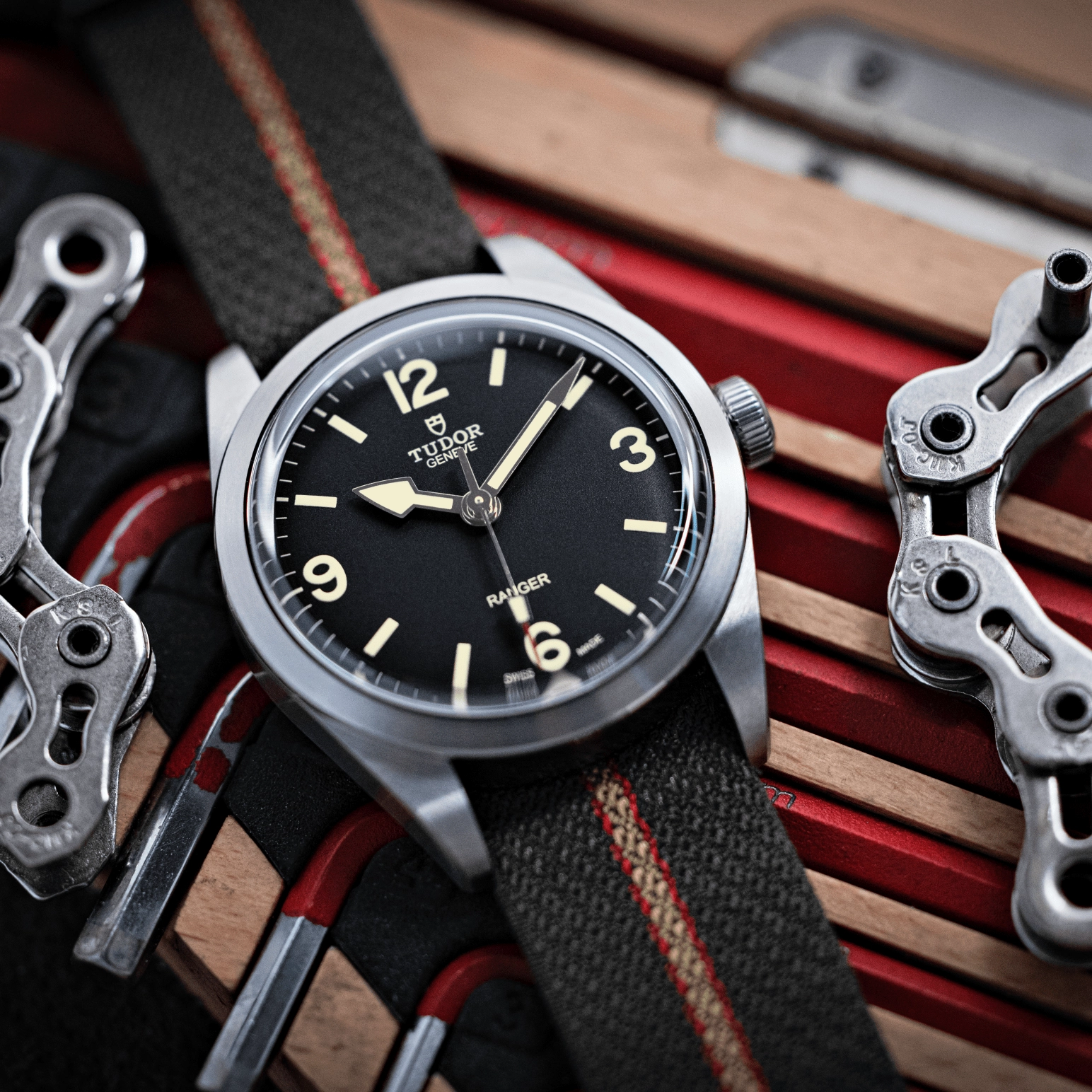 TUDORRangerRanger39mm steel case, satin finish - M79950-0003 at Cortina Watch Thailand