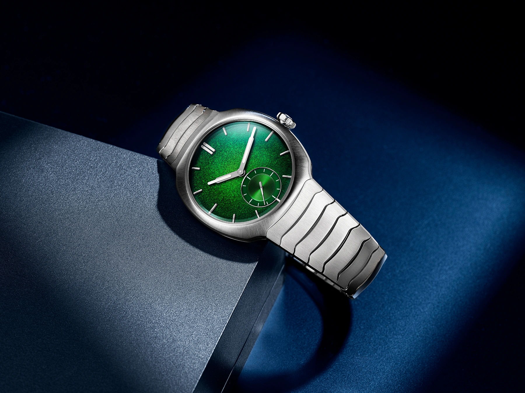 Streamliner Small Seconds Lime Green Enamel Boutique Edition: A New Shade of Iconic - Cortina Watch Thailand