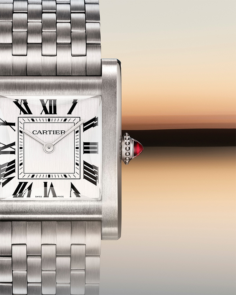 Cartier_Tank Normale watch platinum_Cortina Watch_close up