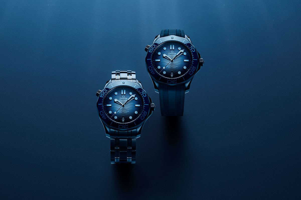 Cortina Watch Omega Seamaster Summer Blue Diver 300m Feature 1
