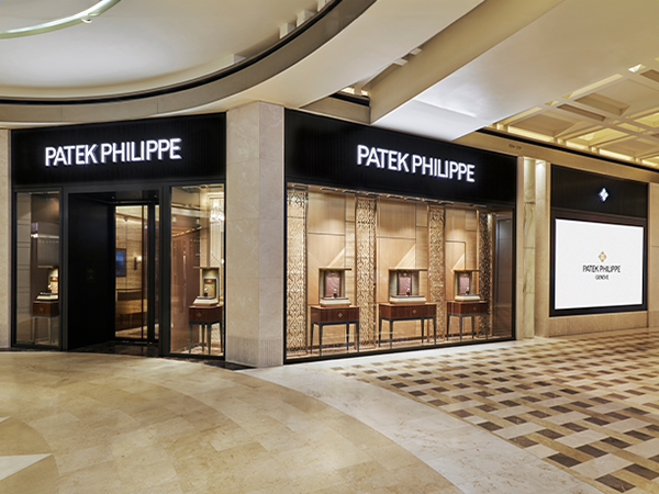 Patek Philippe Boutique At The Shoppes At Marina Bay Sands Cortina Watch 1