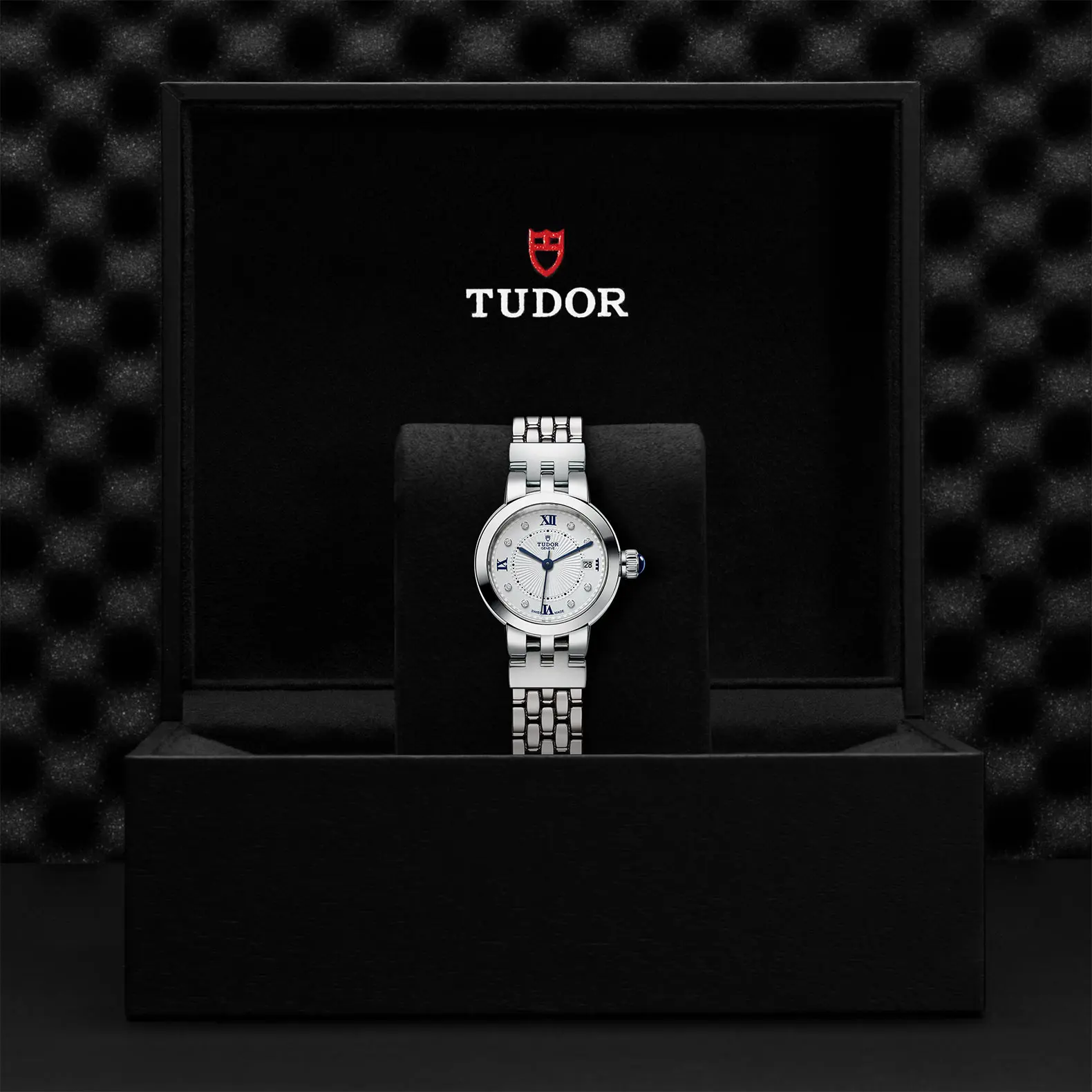 TUDORClair de RoseClair de Rose26mm steel case with polished finish - M35200-0004 at Cortina Watch Singapore