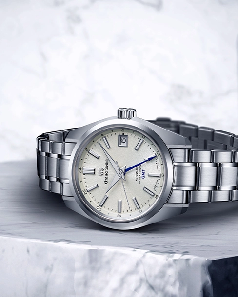 SBGJ263G - Cortina Watch