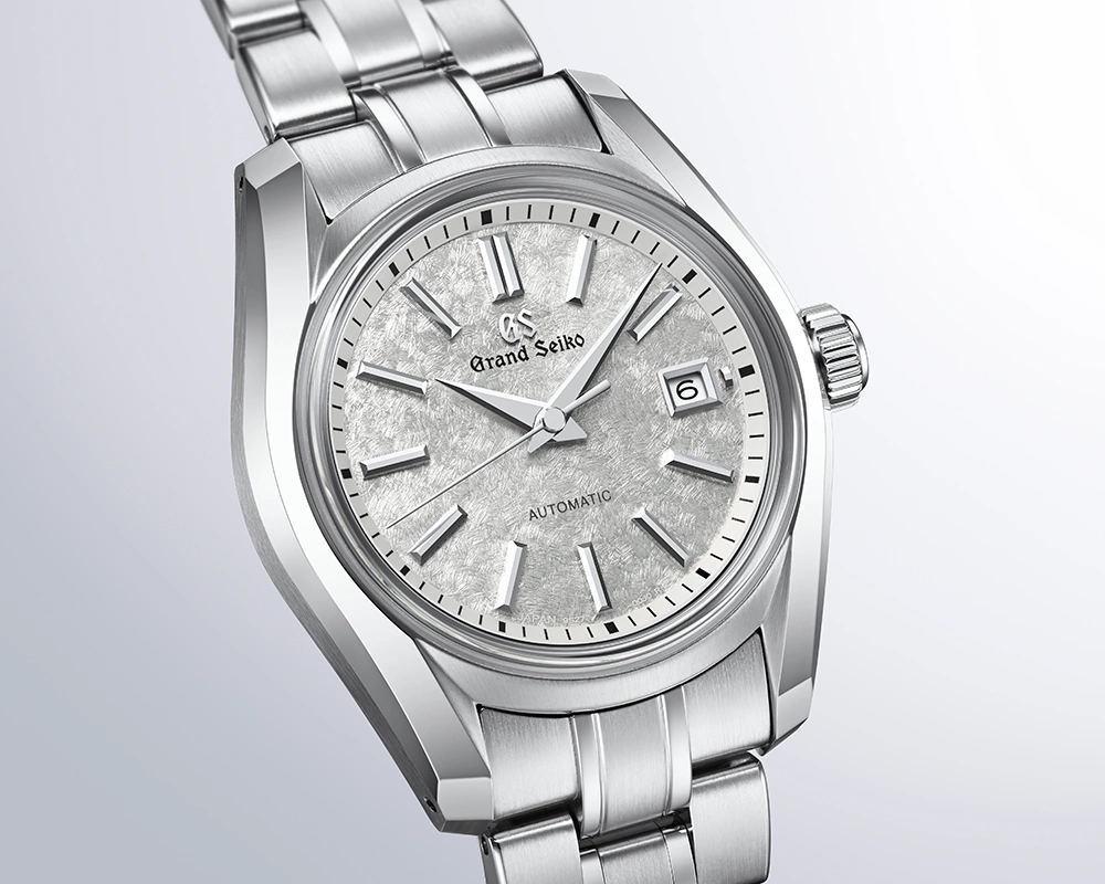 サクラ　No.3 Grand Seiko Captivates the Beauty of Cherry Blossoms in Early