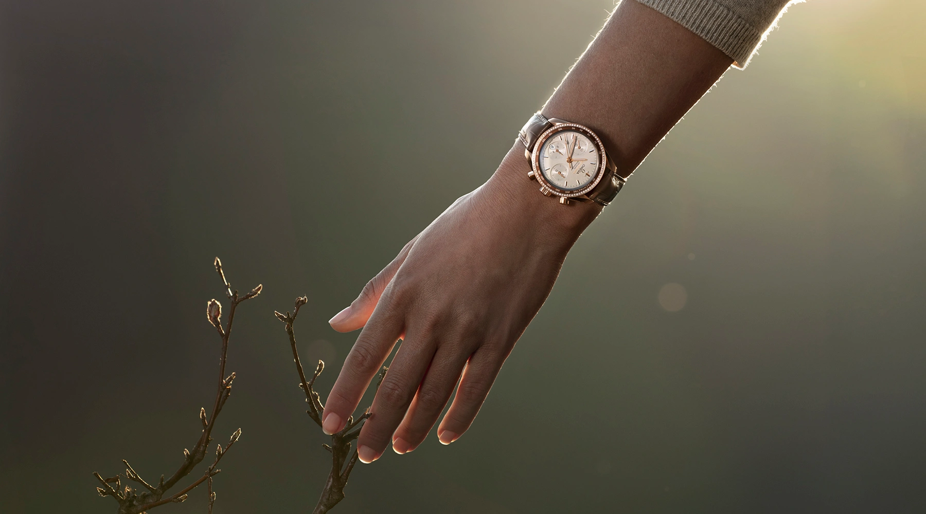 OMEGA Adds Full Gold Models to the Speedmaster 38mm Collection - Cortina Watch Singapore