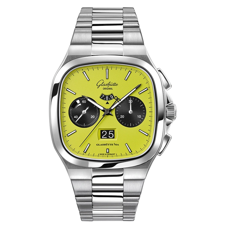 Seventies Chronograph Panorama Date “Fusion” - Cortina Watch