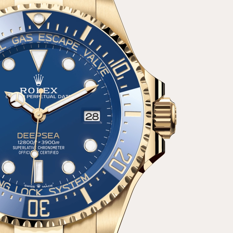 Rolex Rolex Deepsea 18 ct yellow gold, M136668LB-0001
