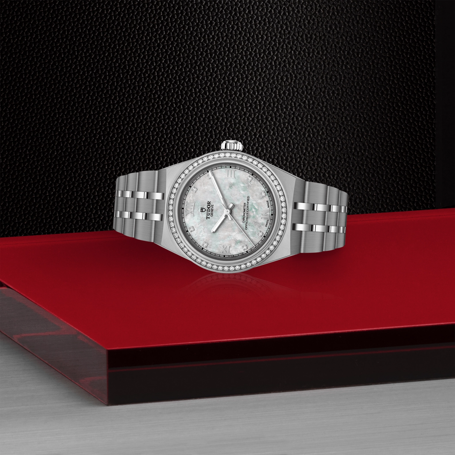 TUDORTUDOR RoyalTUDOR Royal磨光及磨砂不锈钢表壳，直径30毫米 - M2830A1S0-0001 at Cortina Watch Singapore