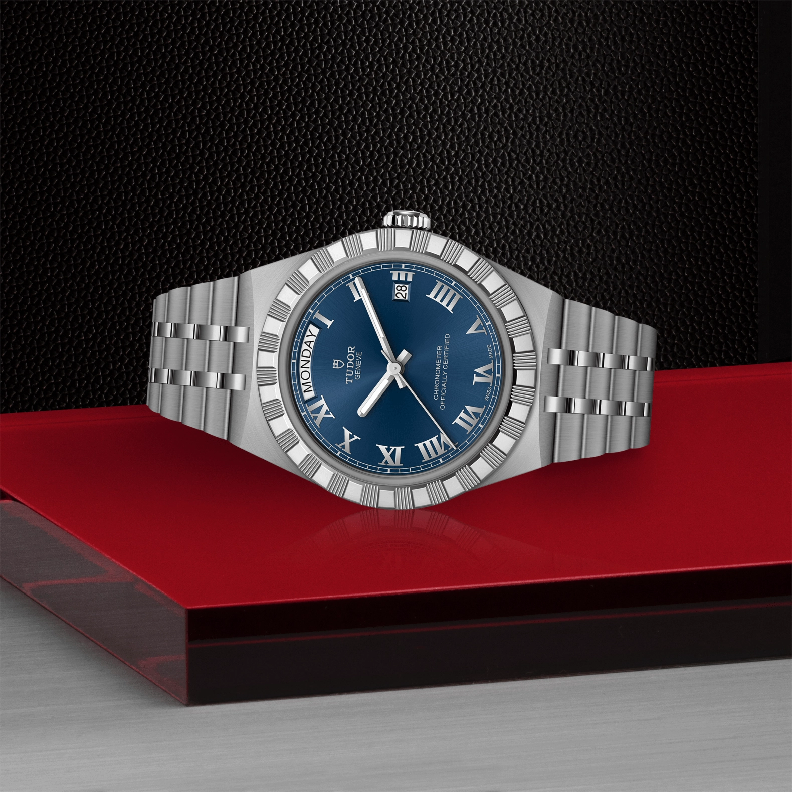 TUDORTUDOR RoyalTUDOR Royal磨光及磨砂不锈钢表壳，直径40毫米 - M2840D1A0-0002 at Cortina Watch Singapore