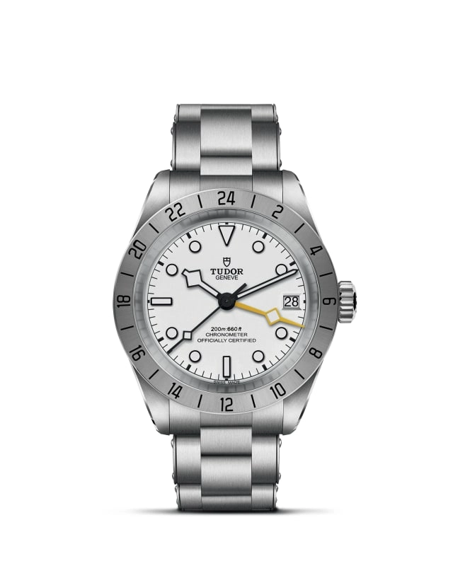 TUDORBlack Bay ProBlack Bay Pro39mm steel case with polished and satin finish - M79470-0004 at Cortina Watch Singapore