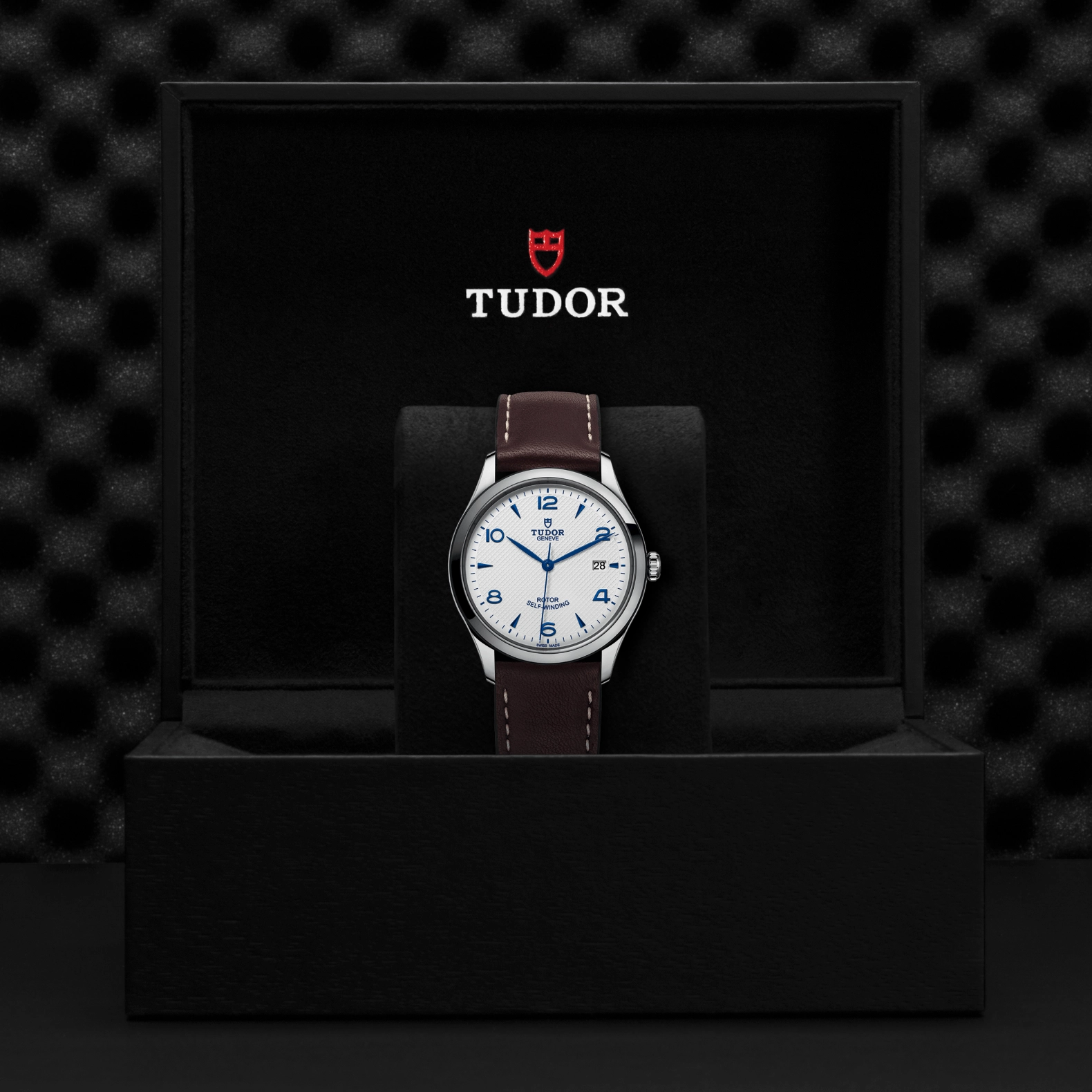 TUDORTUDOR 19261926磨光钢表壳，直径39毫米 -  at Cortina Watch Singapore